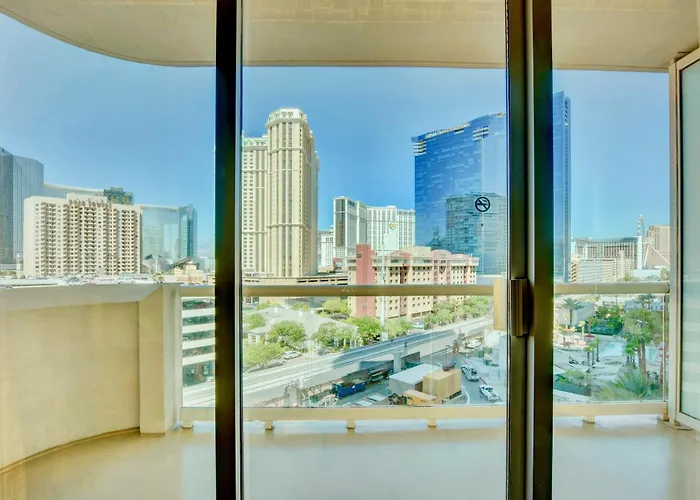 No Resort Fee - Balcony Strip Views, Pools & Parking